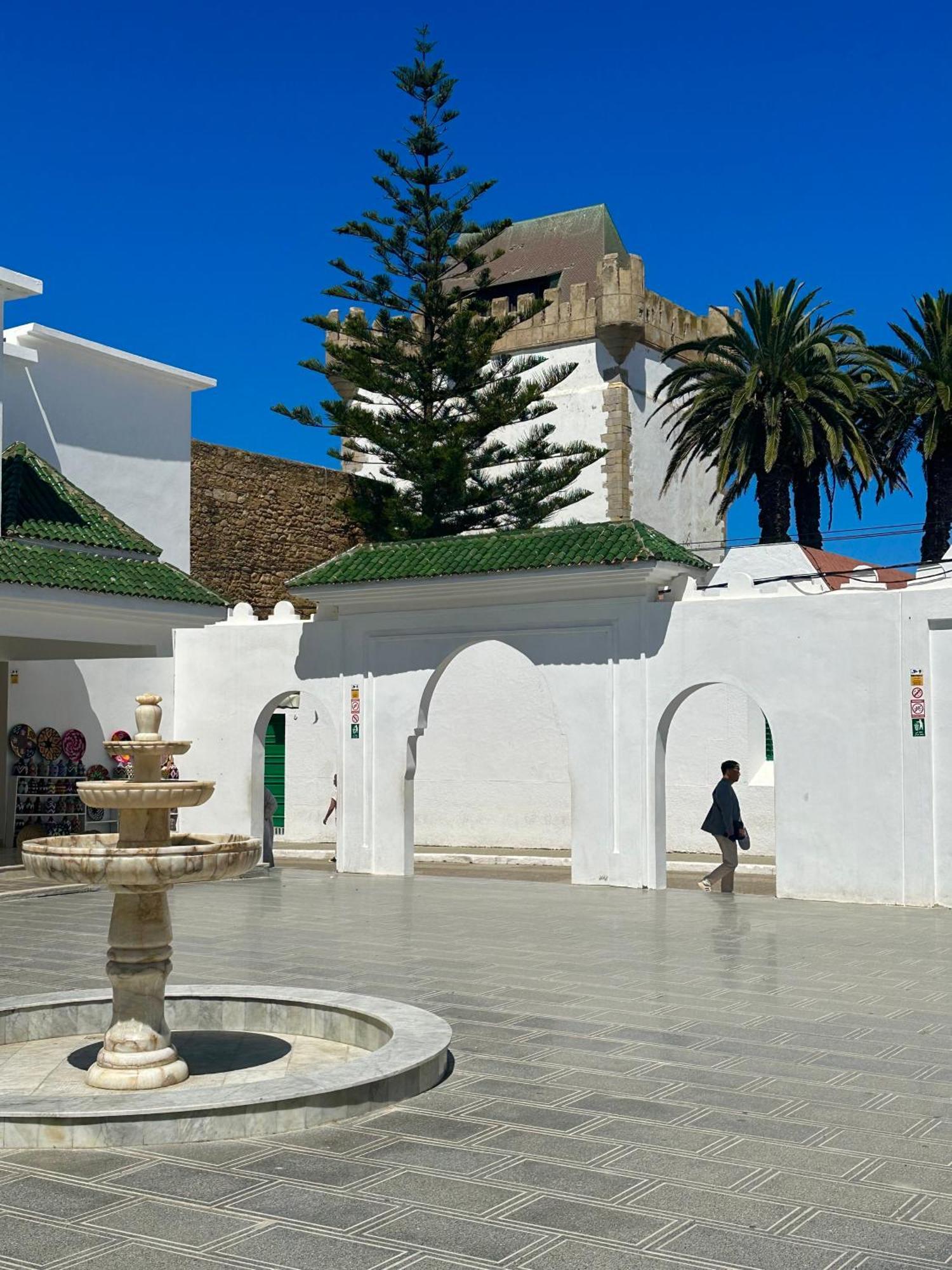 Asilah Vip - Haut Standing - Vue Mer - Piscines - Plage A 5 Minute - Garage Privee - Acces Pmr المظهر الخارجي الصورة